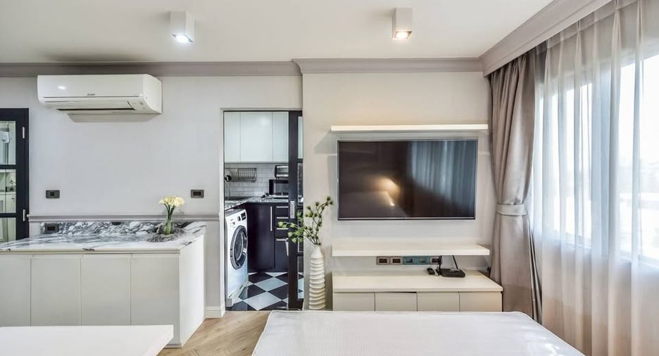 Wohnung zum Kauf mit 1 Zimmer in Yan Nawa, Bangkok