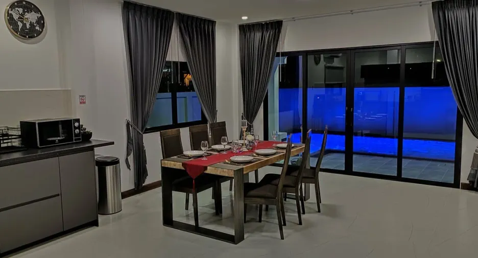 À vendre et à louer 3 chambres villa à Jomtien, Pattaya