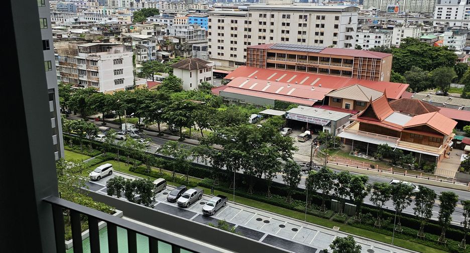 Condo en alquiler de 2 habitaciones en Bang Kapi, Bangkok