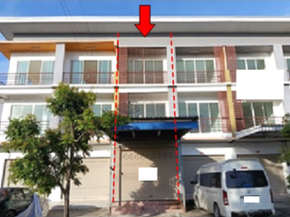 Local comercial en venta de 2 habitaciones en Phan Thong, Chonburi