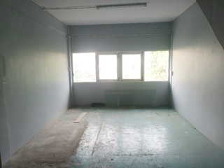 À vendre 1 chambre local commercial à Khan Na Yao, Bangkok