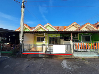Casa adosada en venta de 2 habitaciones en Pluak Daeng, Rayong