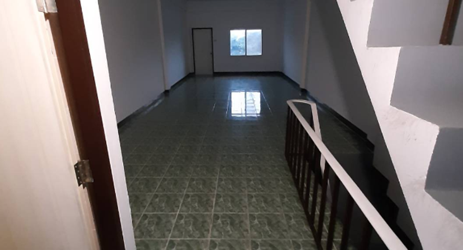 For sale 20 bedrooms retail Space in Pluak Daeng, Rayong