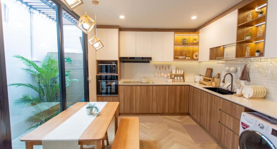 Casa adosada en venta de 3 habitaciones en Khan Na Yao, Bangkok
