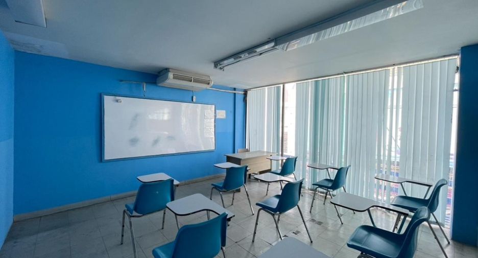 Gewerbefläche zur Miete mit 10 Zimmer in Bang Lamung, Chonburi