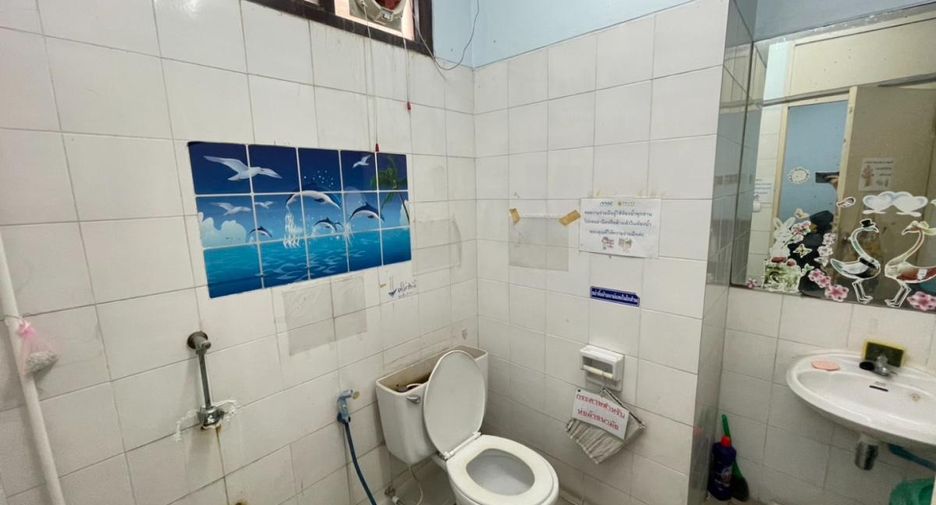 Gewerbefläche zur Miete mit 10 Zimmer in Bang Lamung, Chonburi
