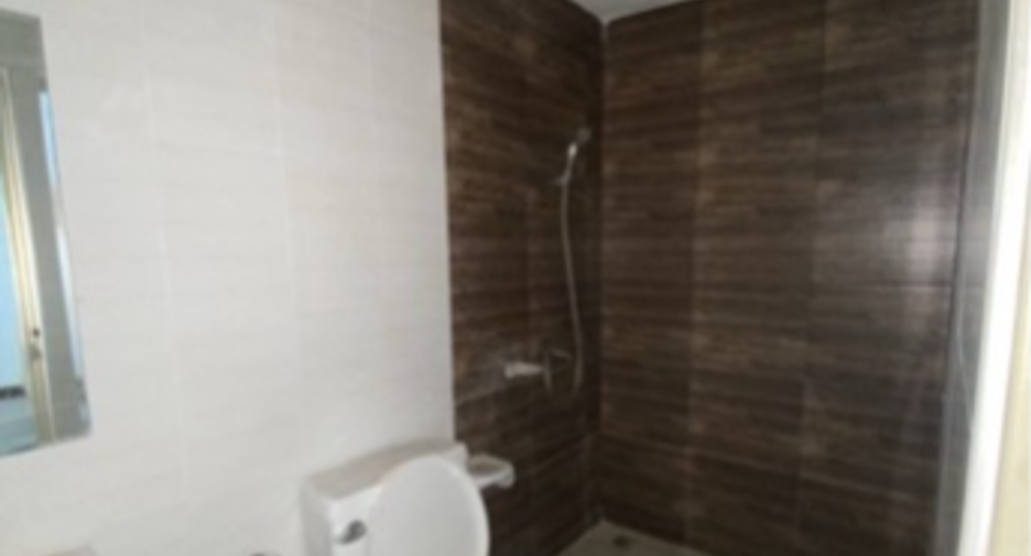 For sale 3 bedrooms townhouse in Pluak Daeng, Rayong
