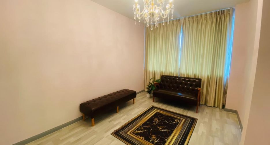 À vendre 4 chambres maison à Bang Lamung, Chonburi