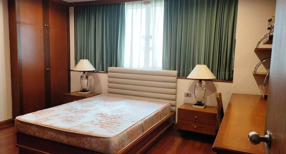 For rent 2 bedrooms apartment in Sathon, Bangkok