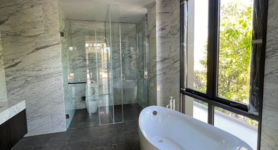 Casa en venta de 5 habitaciones en Bueng Kum, Bangkok