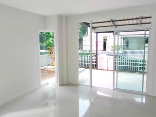 For sale 3 bedrooms house in Mueang Chiang Rai, Chiang Rai