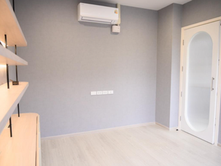 For rent 3 bedrooms townhouse in Rat Burana, Bangkok