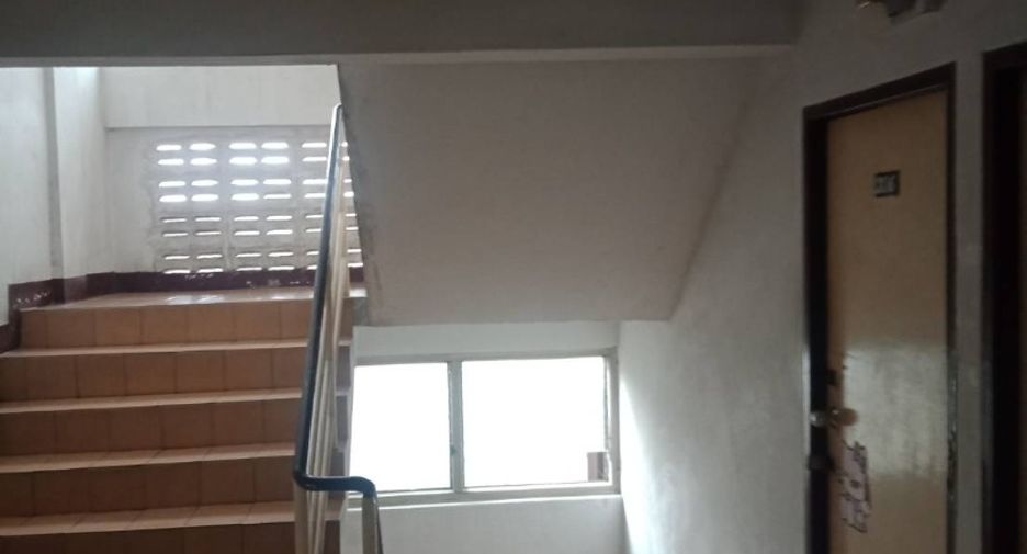 出售 11 卧室 公寓式住宅 在 Krathum Baen, Samut Sakhon