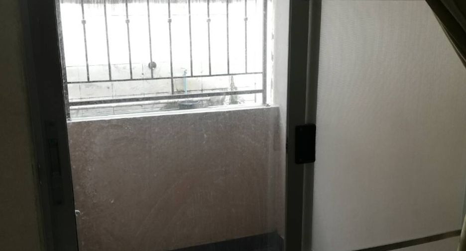 Apartamento en venta de 11 habitaciones en Mueang Chon Buri, Chonburi