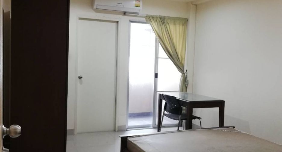 Apartamento en venta de 11 habitaciones en Mueang Chon Buri, Chonburi
