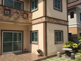 出售 1 卧室 独立屋 在 Si Racha, Chon Buri