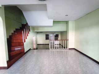 For sale 4 ベッドルーム townhouse in Bang Lamung, Chonburi