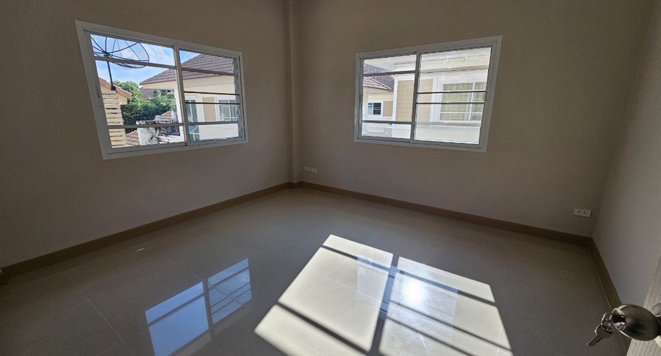 Haus zum Kauf mit 3 Zimmer in Mueang Khon Kaen, Khon Kaen