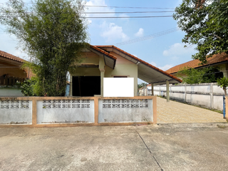 出售 1 卧室 独立屋 在 Si Racha, Chon Buri