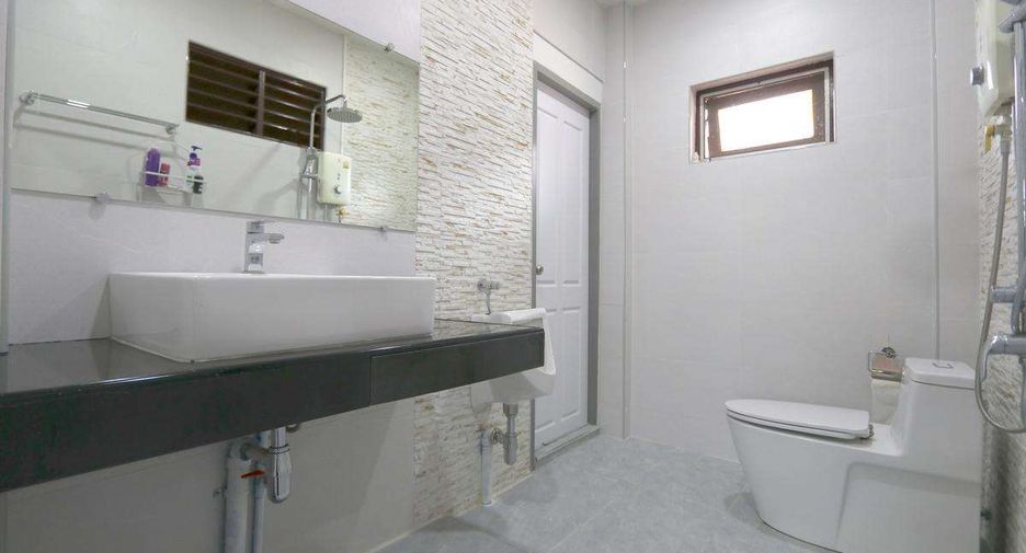 Haus zur Miete mit 3 Zimmer in Mueang Chiang Mai, Chiang Mai