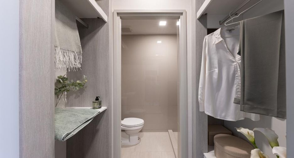 For sale 1 bed condo in Huai Khwang, Bangkok