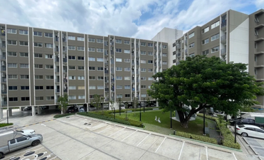 For sale 1 bed condo in Mueang Pathum Thani, Pathum Thani