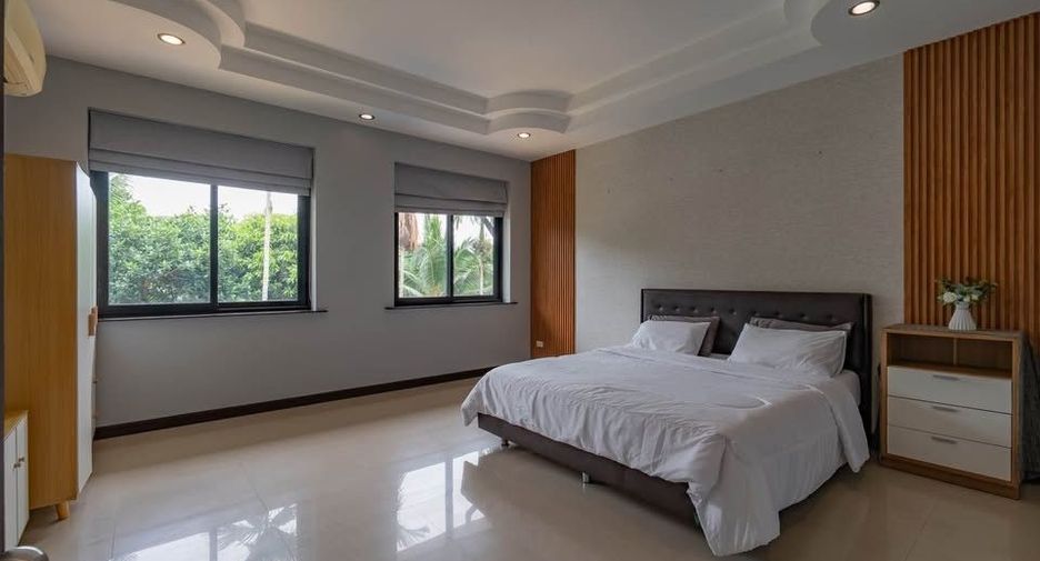 Haus zur Miete mit 5 Zimmer in Kathu, Phuket