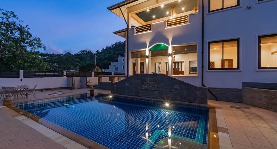 Haus zur Miete mit 5 Zimmer in Kathu, Phuket