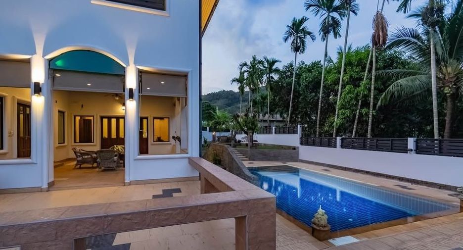 Haus zur Miete mit 5 Zimmer in Kathu, Phuket