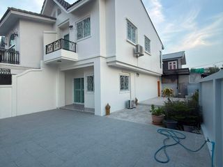 Haus zur Miete mit 2 Zimmer in Si Racha, Chonburi