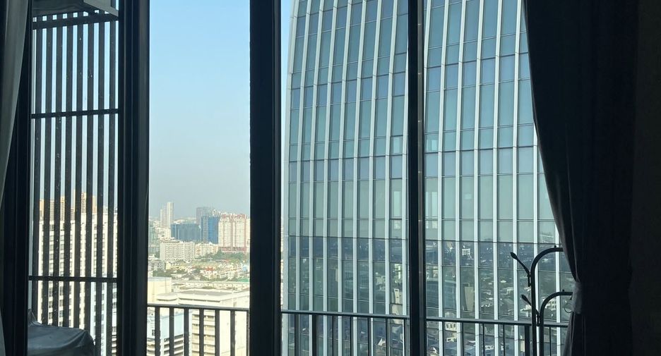 For rent 1 bed condo in Phaya Thai, Bangkok