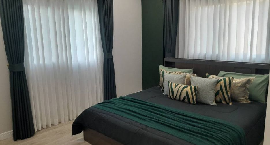 For sale 4 ベッドルーム house in Bang Lamung, Chonburi