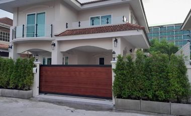 For sale 4 ベッドルーム house in Bang Lamung, Chonburi