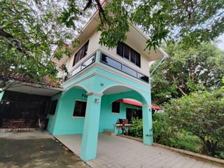 For sale 5 ベッドルーム house in Bang Phlat, Bangkok