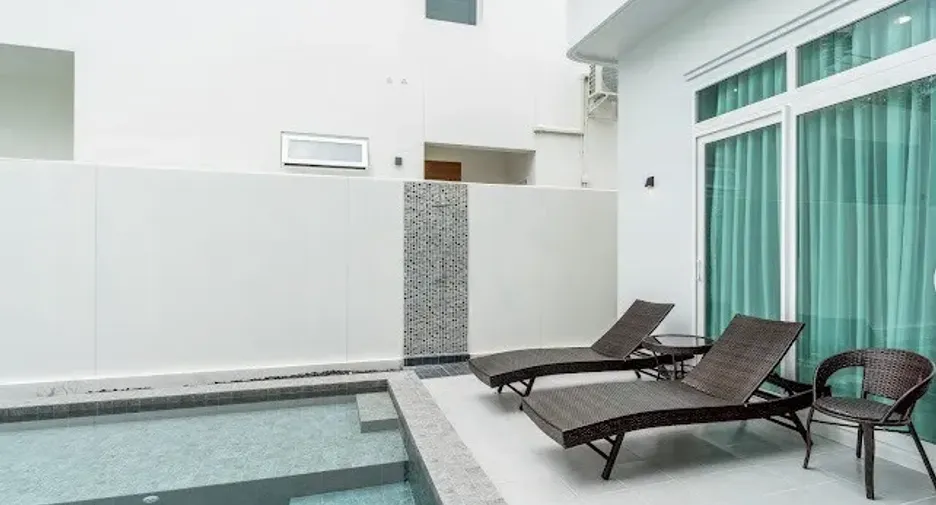 Villa en alquiler de 5 habitaciones en Kathu, Phuket