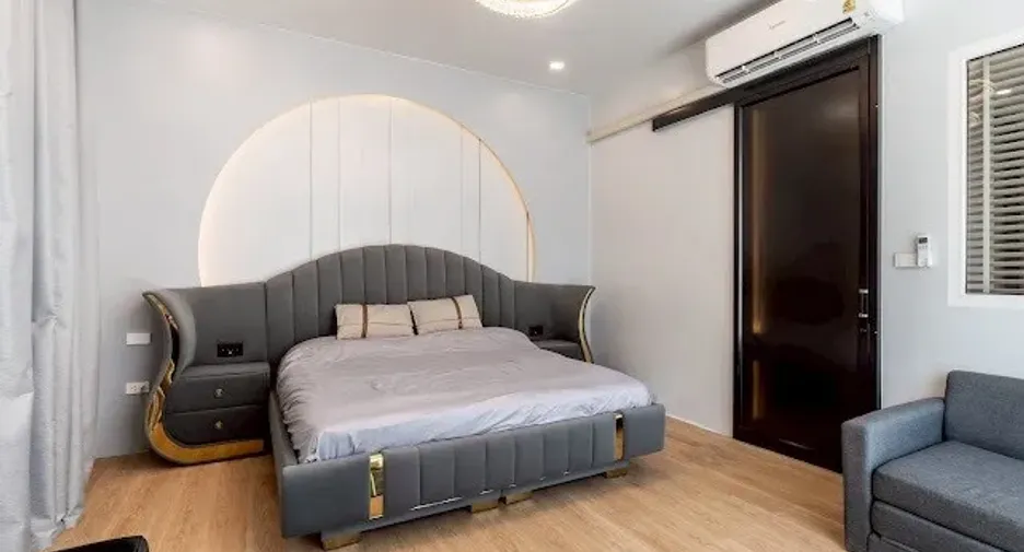 Villa en alquiler de 5 habitaciones en Kathu, Phuket