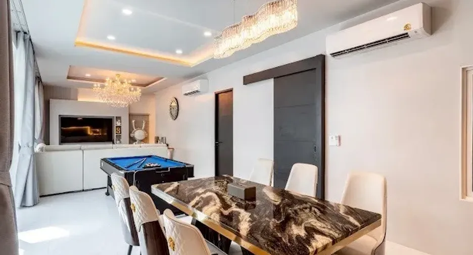 Villa en alquiler de 5 habitaciones en Kathu, Phuket