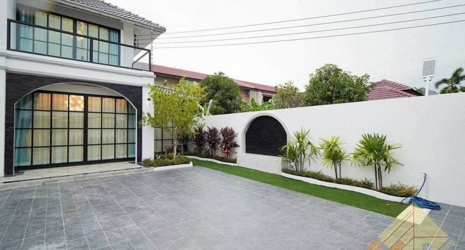 À vendre 4 chambres maison à Bang Lamung, Chonburi