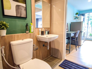For sale 2 bedrooms condo in Mueang Pathum Thani, Pathum Thani