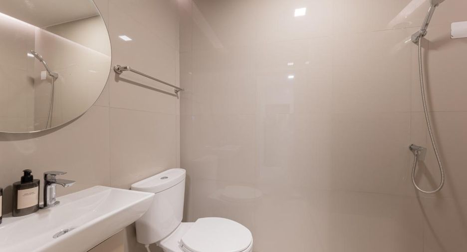 For sale 1 bed condo in Huai Khwang, Bangkok