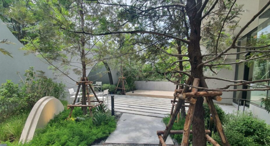 For sale 1 bed condo in Huai Khwang, Bangkok