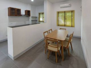 À louer 4 chambres maison à Saraphi, Chiang Mai