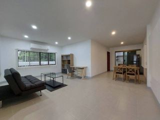 À louer 4 chambres maison à Saraphi, Chiang Mai