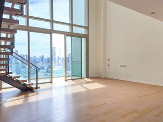 Condo en venta de 5 habitaciones en Khlong San, Bangkok
