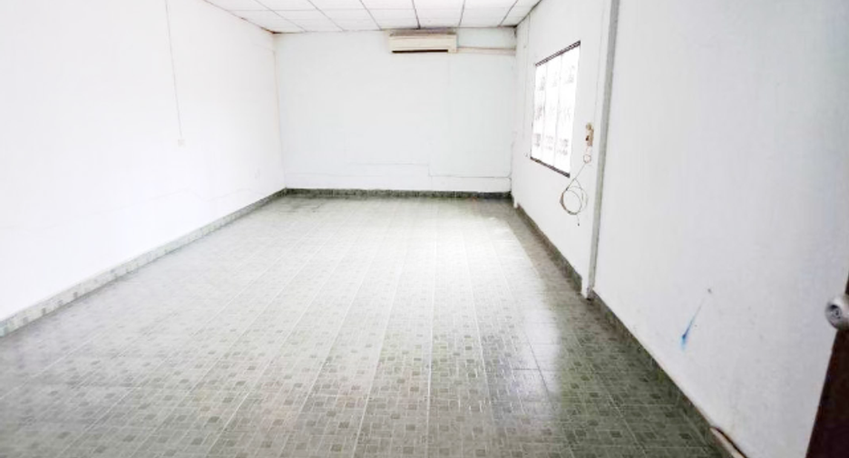 For sale 1 Beds house in Phanat Nikhom, Chonburi