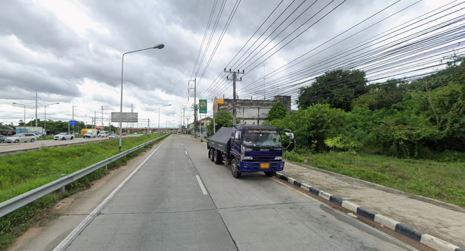 Terreno en venta en Si Racha, Chonburi