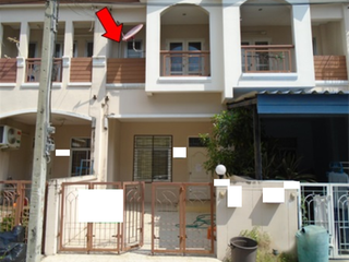 Casa adosada en venta de 3 habitaciones en Prawet, Bangkok