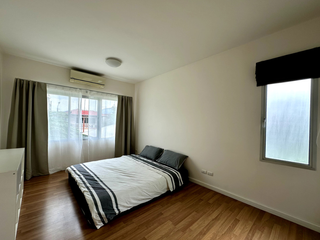 Casa adosada en venta de 3 habitaciones en Bang Khun Thian, Bangkok