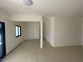 À vendre 2 chambres maison à Mueang Chon Buri, Chonburi