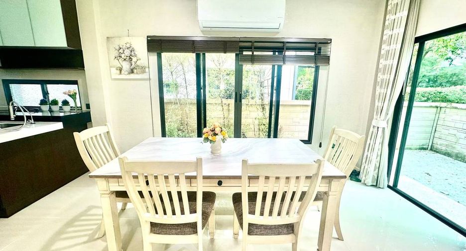 ให้เช่า 4 ห้องนอน บ้านเดี่ยว ใน บางกะปิ, กรุงเทพฯ